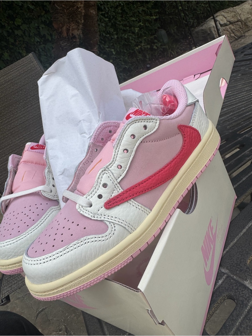 NWT Nike Air Jordan 1 Low, Tropical Pink 1.5Y